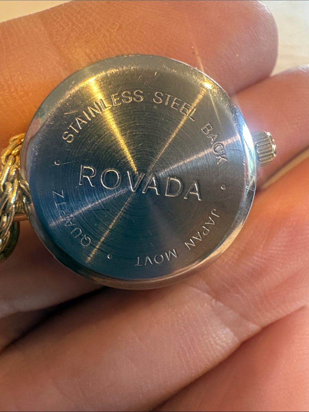 Vintage Rovada Quartz Gold-Tone Pendant Watch Necklace - Picture 4 of 4